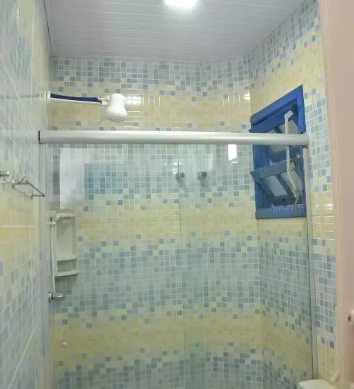 Apartamento No Centro De Caraguatatuba Para 4 Até Pessoas