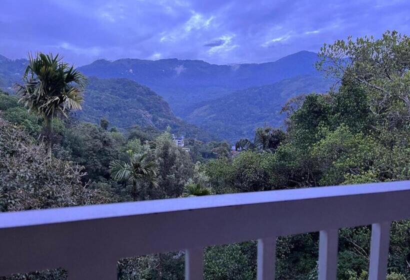 ベッドアンドブレックファースト Edens Snow Castle