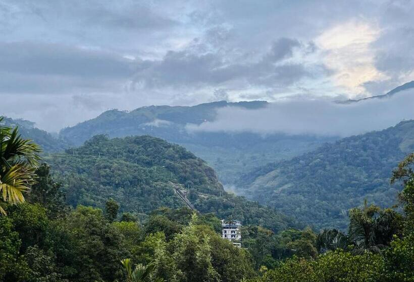 ベッドアンドブレックファースト Edens Snow Castle