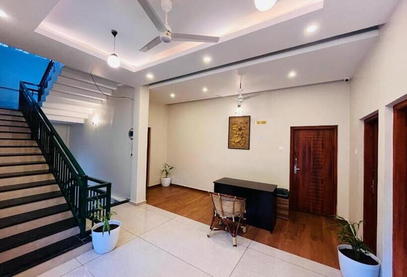 ベッドアンドブレックファースト Edens Snow Castle