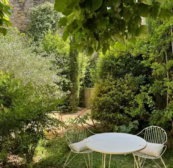 تختخواب و صبحانه Le Clos De Gordes