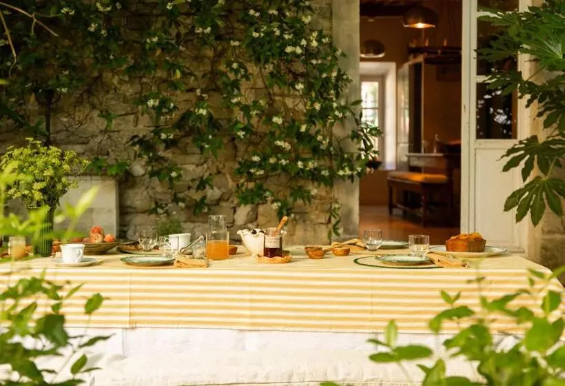 تختخواب و صبحانه Le Clos De Gordes