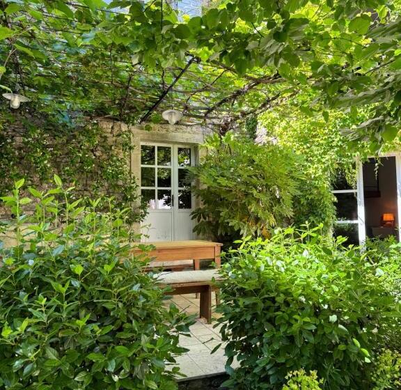 تختخواب و صبحانه Le Clos De Gordes