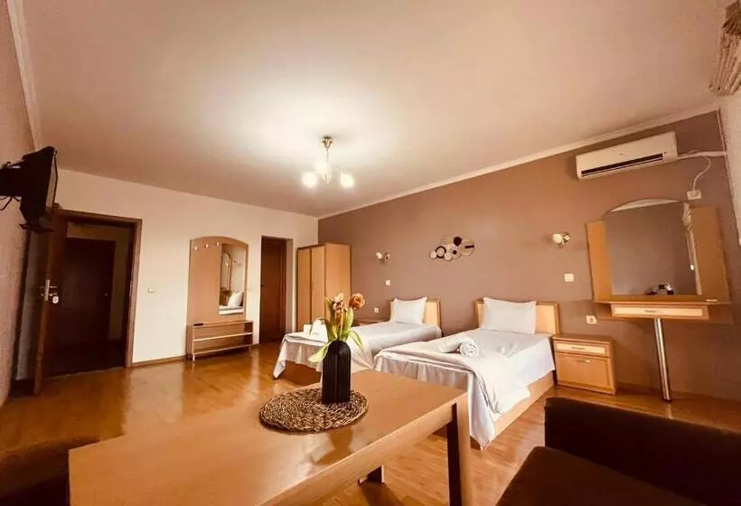 Hotelli парк хотел боили кирека