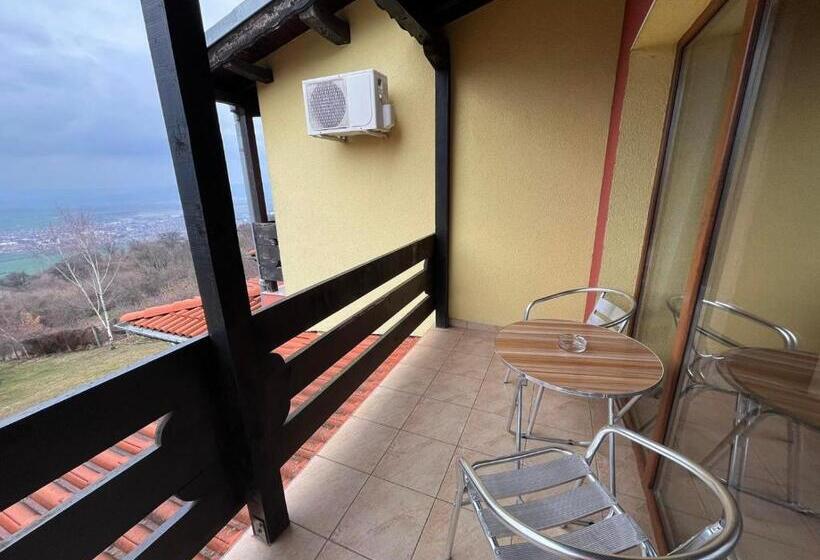 בית מלון כפרי парк хотел боили кирека