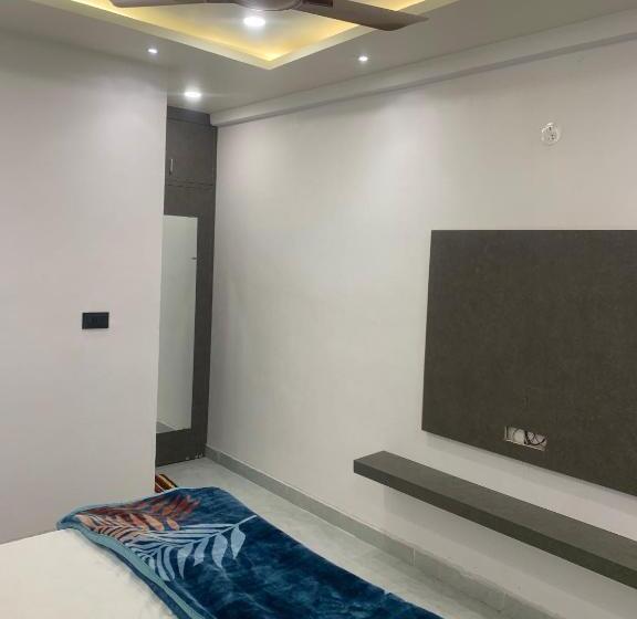 Hotel 80568d The Chamunda Palace