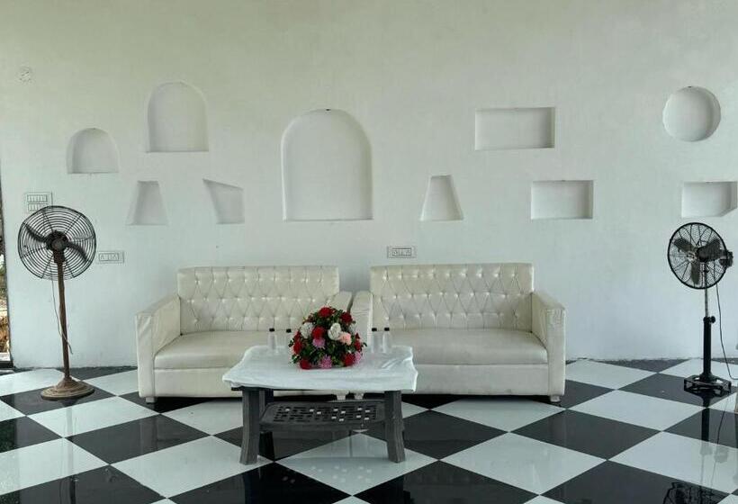 Hotel 80568d The Chamunda Palace