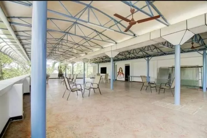 Hotelli Aec Residency
