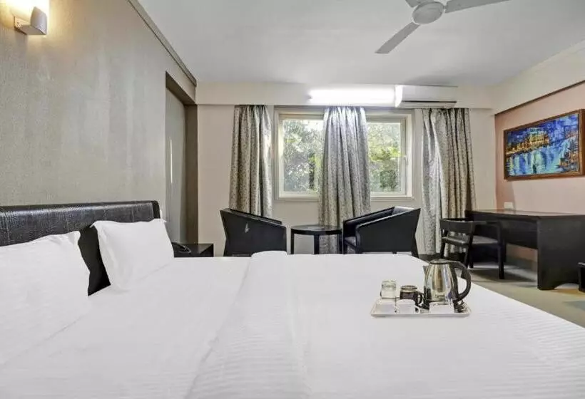 Hotelli Aec Residency