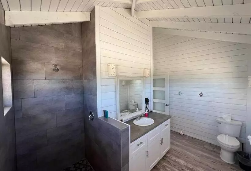 هتل Barbuda Cottages