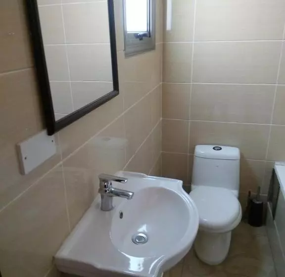 هتل Okavango Roadside Guesthouse