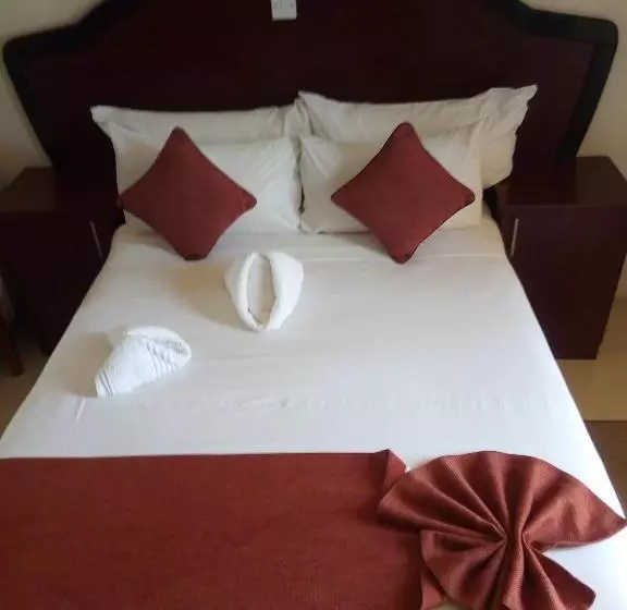 هتل Okavango Roadside Guesthouse