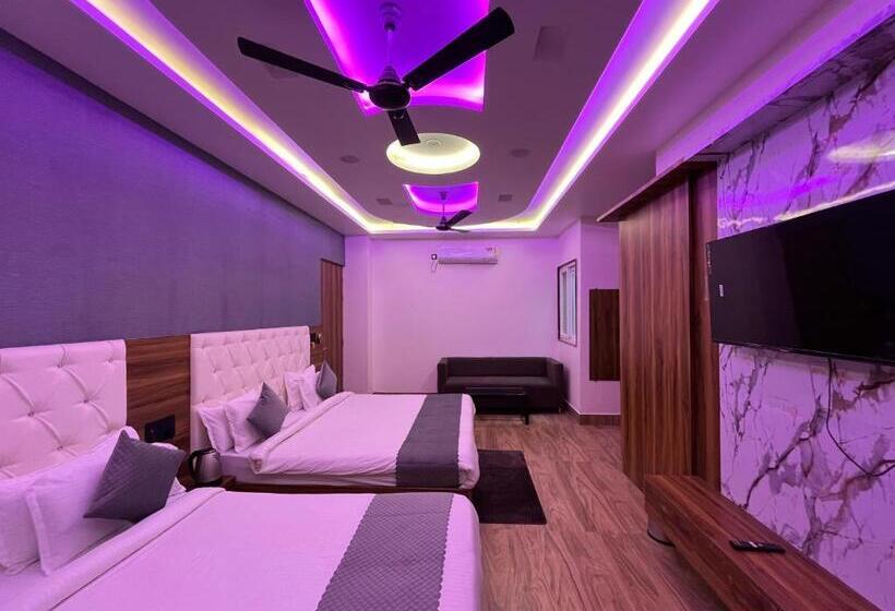 Fabhotel The Vrindavan Inn