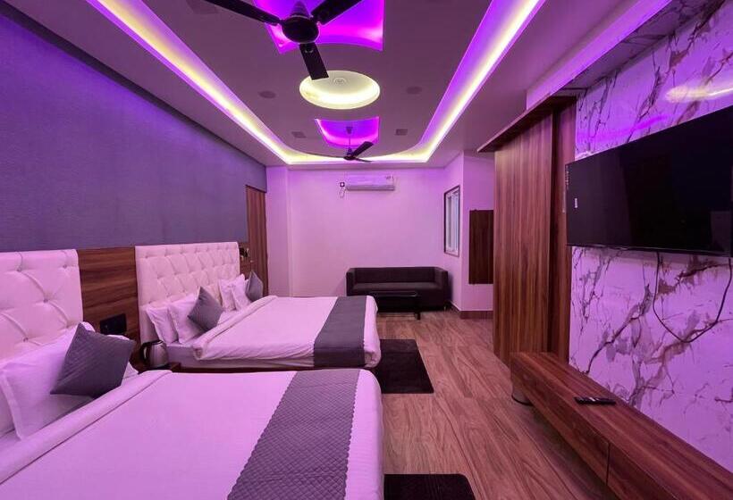 Fabhotel The Vrindavan Inn