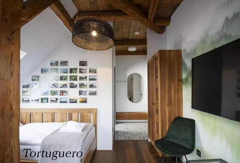 Majatalo Dům U Města Milána   Sedm Dveří, Sedm Světů