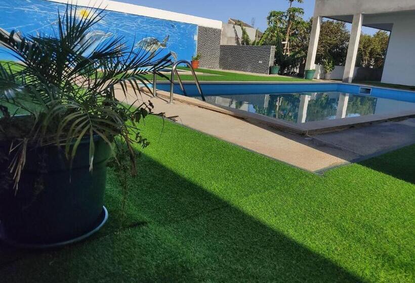 پانسیون Espaço Vila Verde