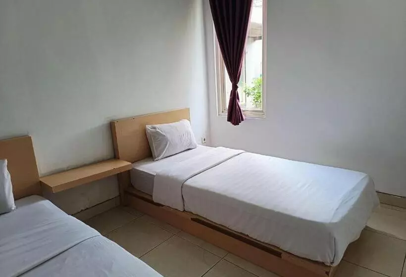 Urbanview Hotel B Liv Kendari By Reddoorz