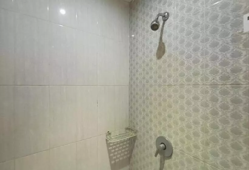 Urbanview Hotel B Liv Kendari By Reddoorz