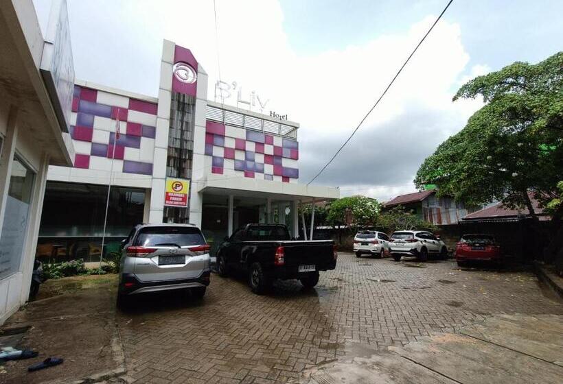 Urbanview Hotel B Liv Kendari By Reddoorz