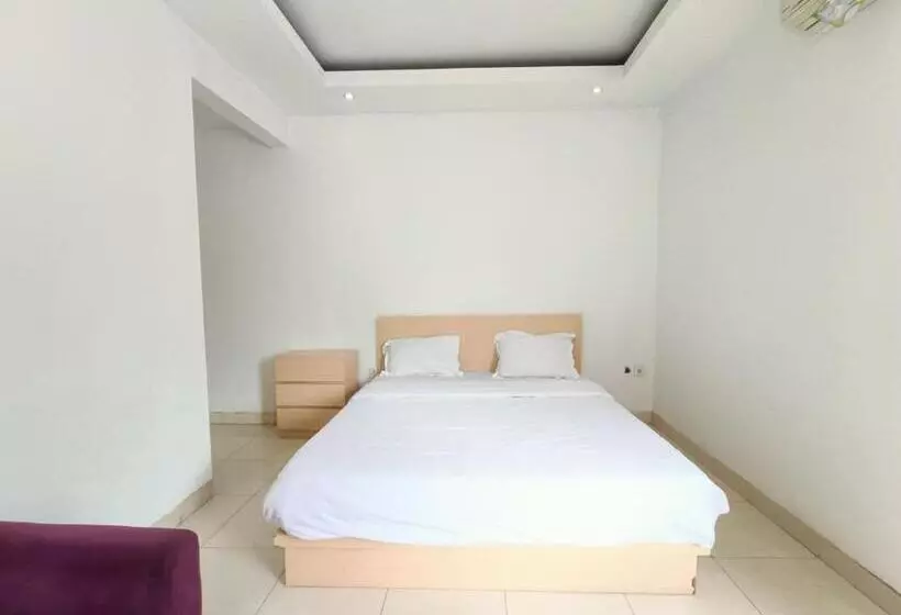 Urbanview Hotel B Liv Kendari By Reddoorz