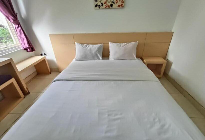 Urbanview Hotel B Liv Kendari By Reddoorz