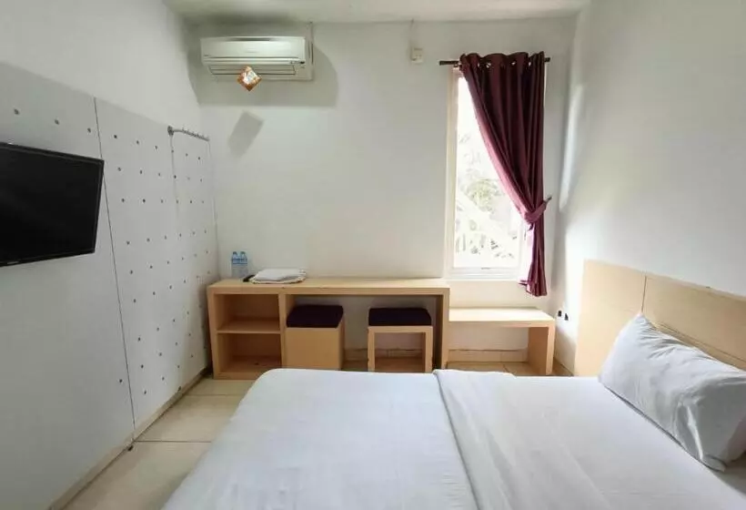 Urbanview Hotel B Liv Kendari By Reddoorz