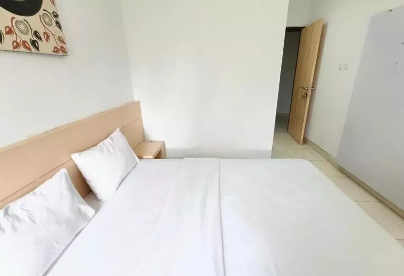 Urbanview Hotel B Liv Kendari By Reddoorz