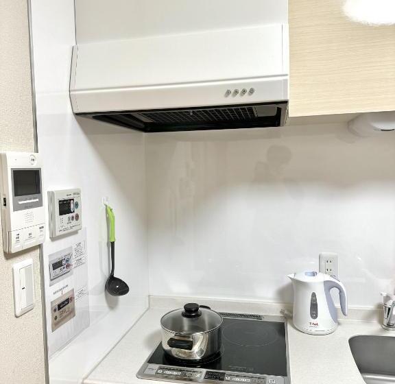 大人気黒門市場徒歩1分 日本橋駅徒歩2分 道顿堀 難波 心斎橋徒歩圏内 金悦マンション