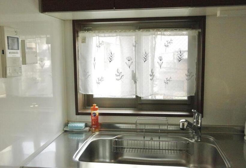 大人気黒門市場徒歩1分 日本橋駅徒歩2分 道顿堀 難波 心斎橋徒歩圏内 金悦マンション