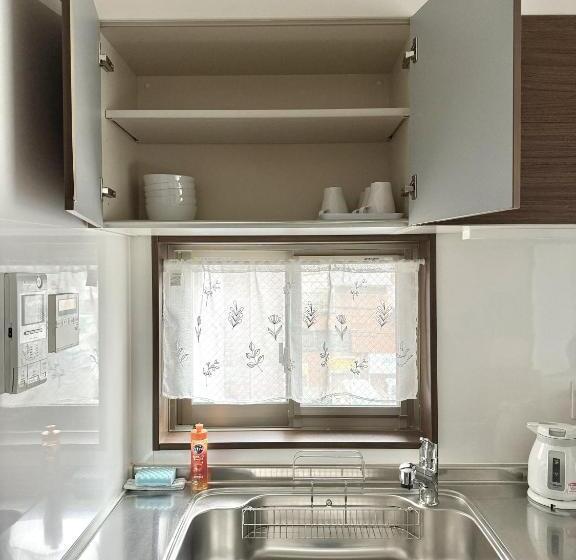 大人気黒門市場徒歩1分 日本橋駅徒歩2分 道顿堀 難波 心斎橋徒歩圏内 金悦マンション