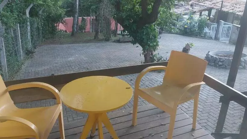 ユースホステル Chalé Pedaço Do Coqueiro