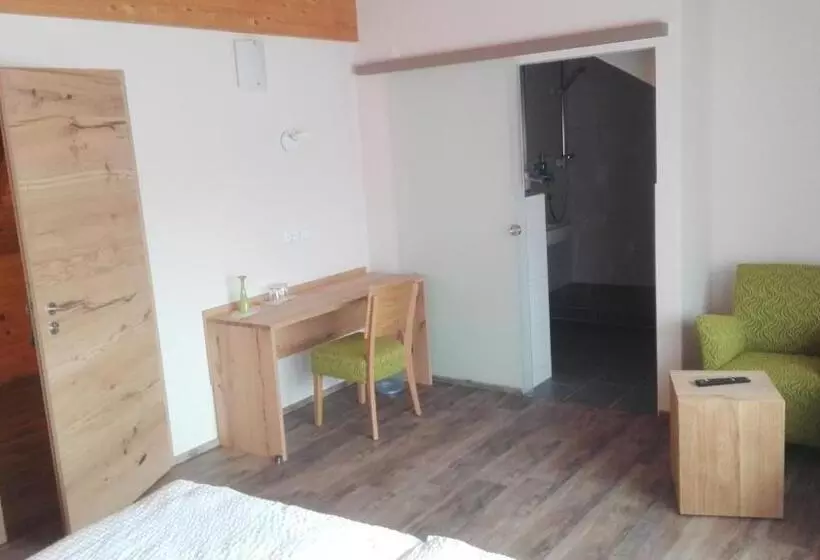 Retkeilymaja Gästehaus Julianenhof