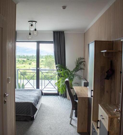 호텔 готельно ресторанний комплекс фамілія