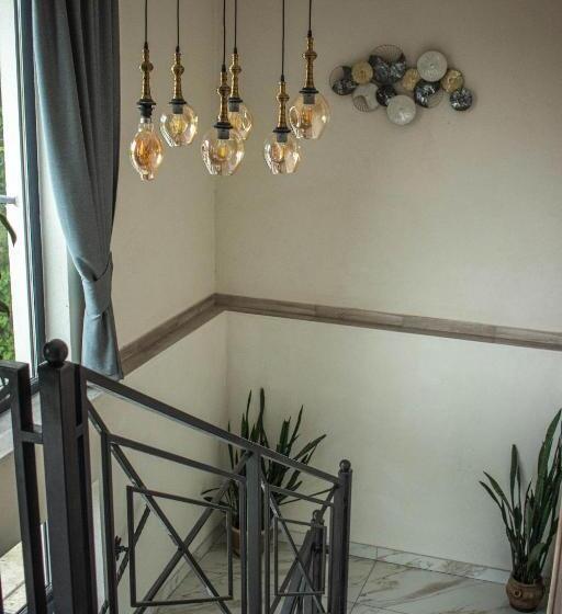 호텔 готельно ресторанний комплекс фамілія