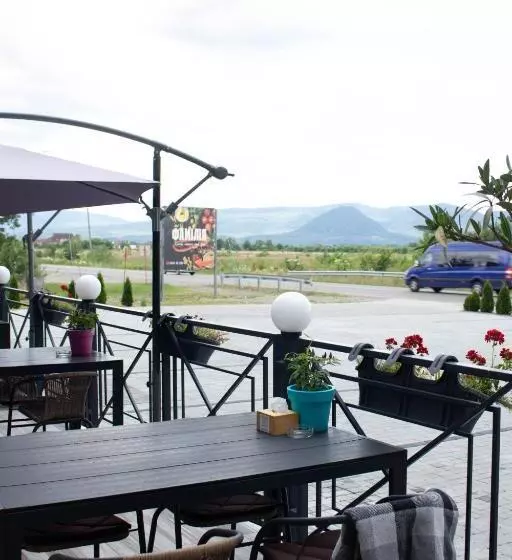 Hotelli готельно ресторанний комплекс фамілія