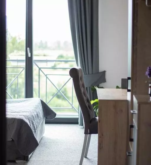 Hotelli готельно ресторанний комплекс фамілія