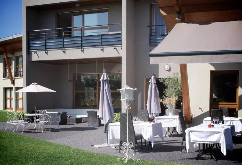 Hotelli L Auberge Du Rhone