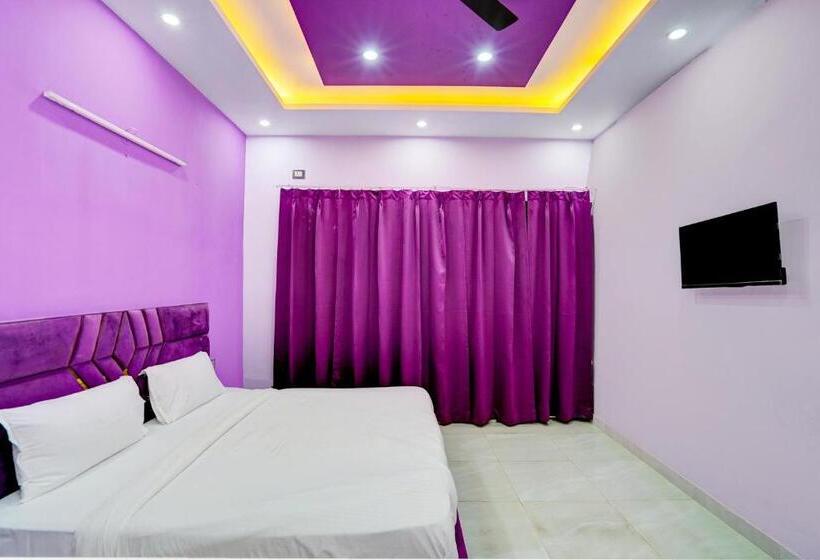 בית מלון כפרי Oyo 82107 Golden Inn