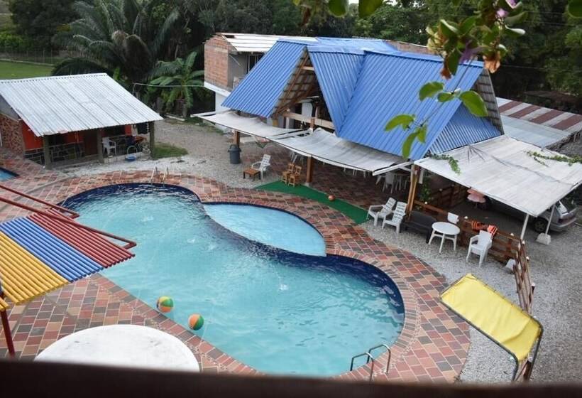 호텔 Shaddai Restaurante Y Hospedaje