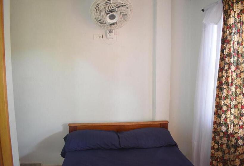 호텔 Shaddai Restaurante Y Hospedaje