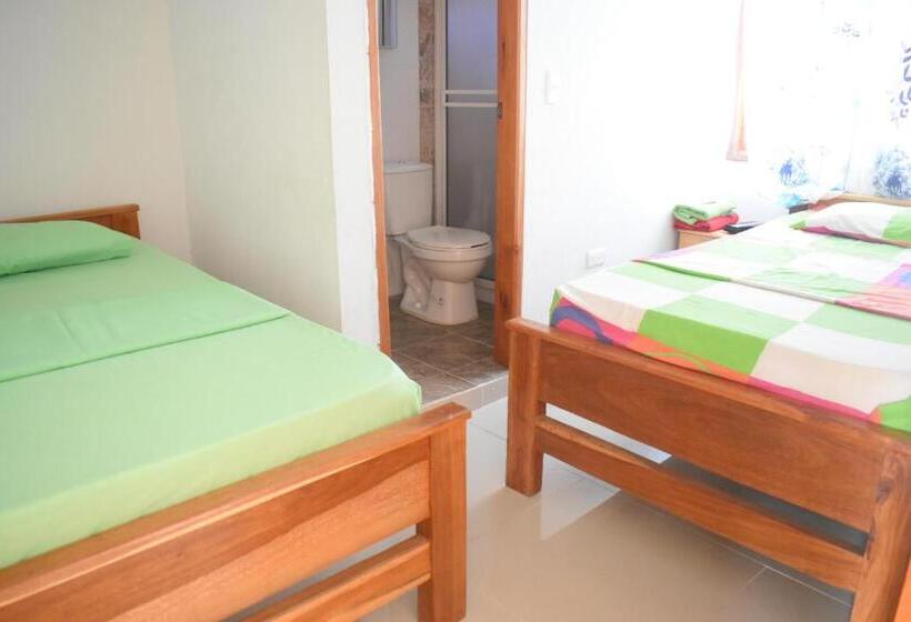 호텔 Shaddai Restaurante Y Hospedaje