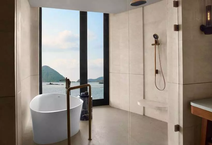 Hotelli Ta’aktana, A Luxury Collection Resort & Spa, Labuan Bajo