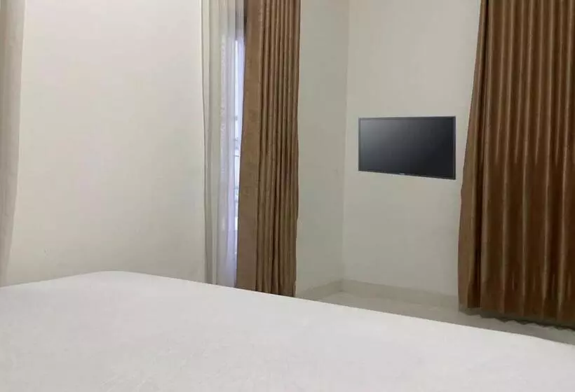 Oyo 93485 Hotel Kenzie Sentani