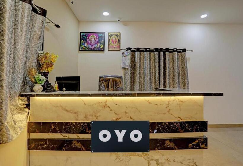 Oyo Hotel G L