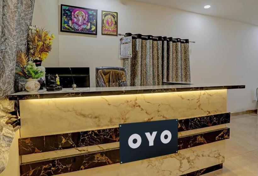 Oyo Hotel G L