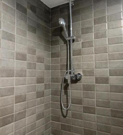 پانسیون Cozzy Loft Blloku Downtown