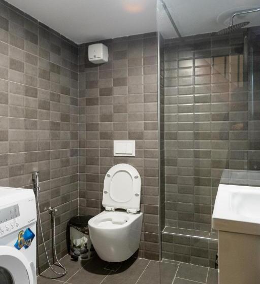 پانسیون Cozzy Loft Blloku Downtown