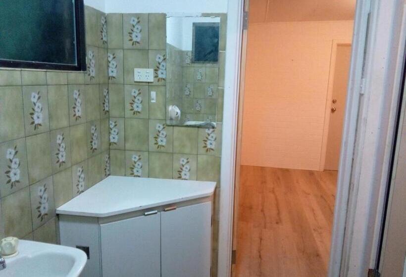 ペンション Homestay Upon Kenwick Station