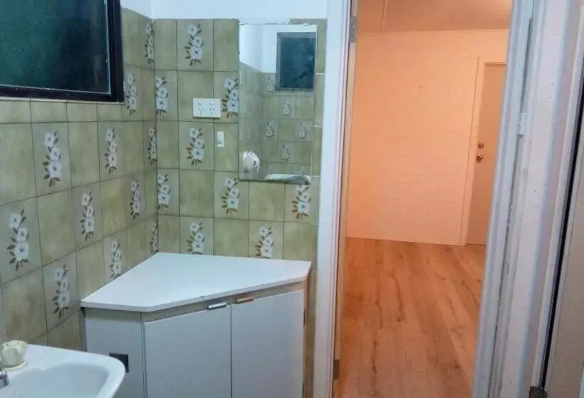 ペンション Homestay Upon Kenwick Station