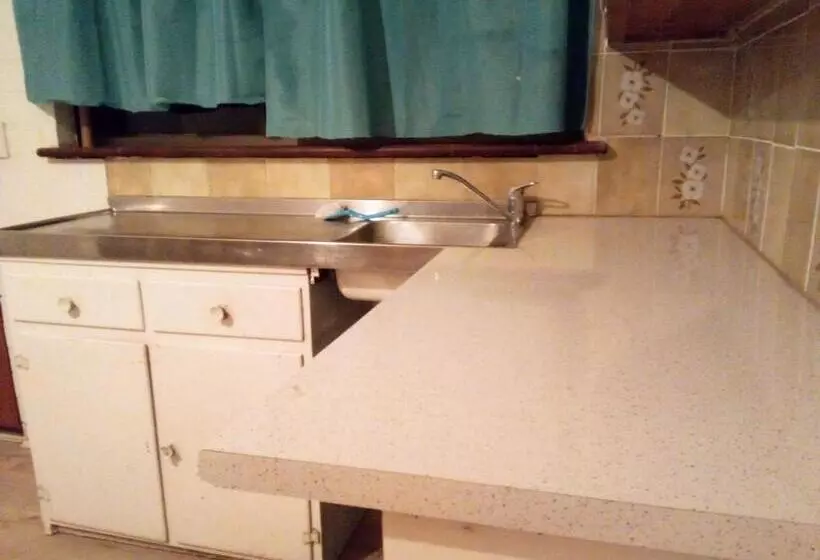 ペンション Homestay Upon Kenwick Station